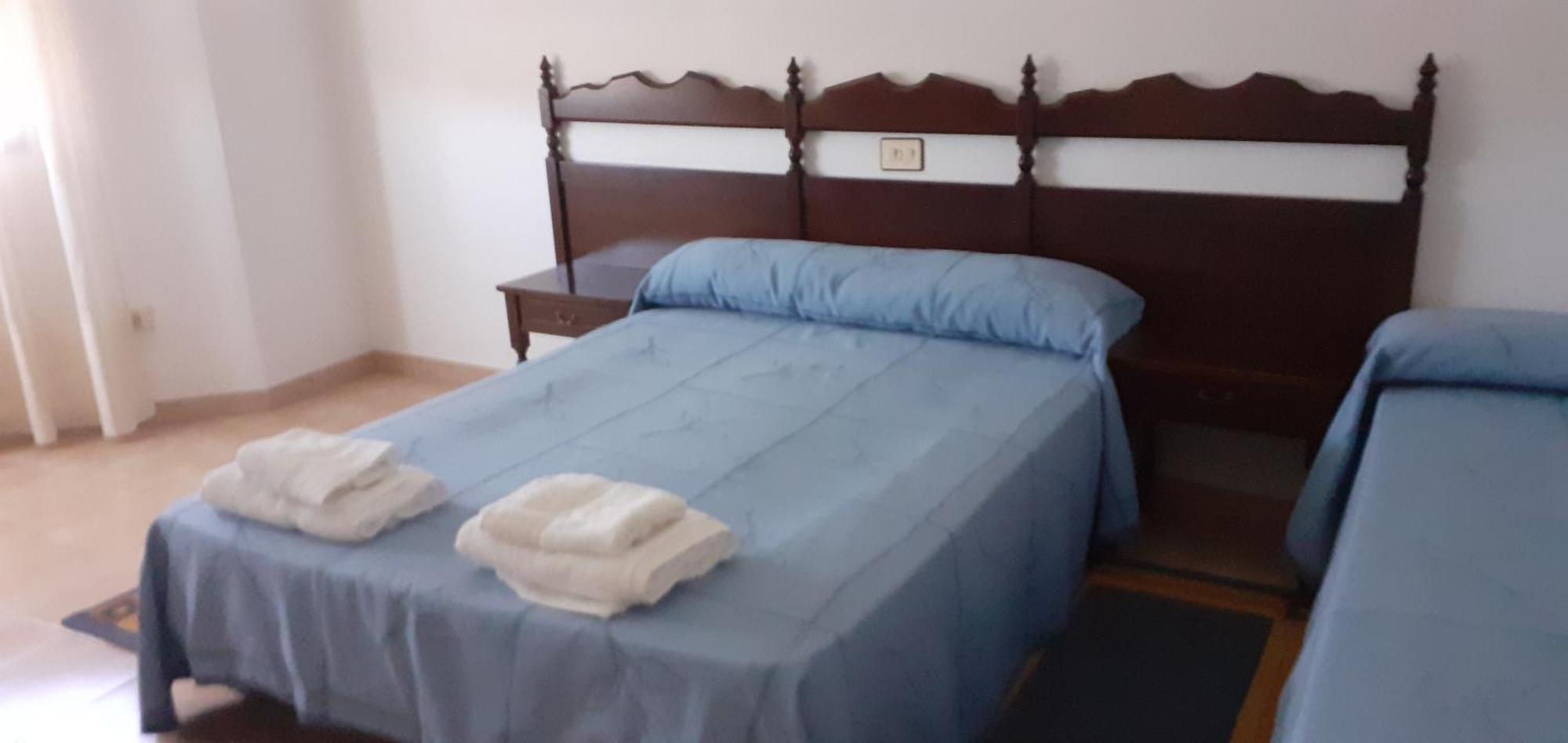 Hostal Entrimena 2 Entrimo 外观 照片